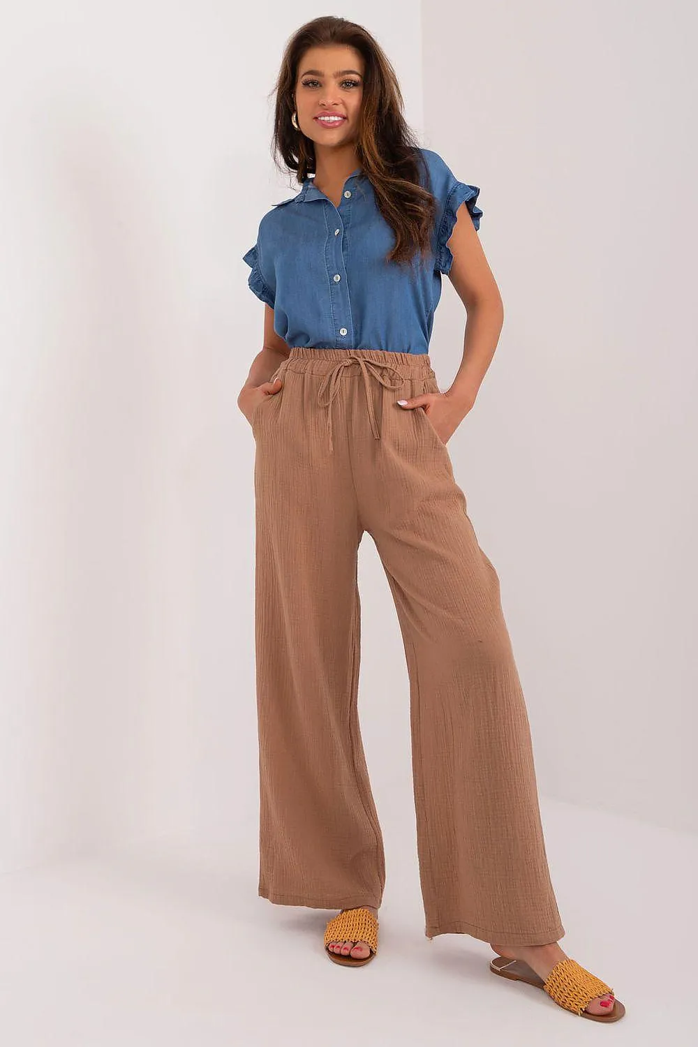 Elegant Italian-Inspired Trousers for Modern Women - Made in Europe